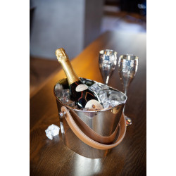 Vinkler stl med kunstskinds hank brun